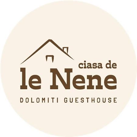 Ciasa De Le Nene - Dolomiti Guesthouse ปีแอเว ดี กาโดเร ภายนอก รูปภาพ
